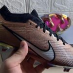 nike-air-zoom-mercurial-vapor-15-elite-fg-generation-pack-metallic-coppermetallic-gold-avtoi.jpg